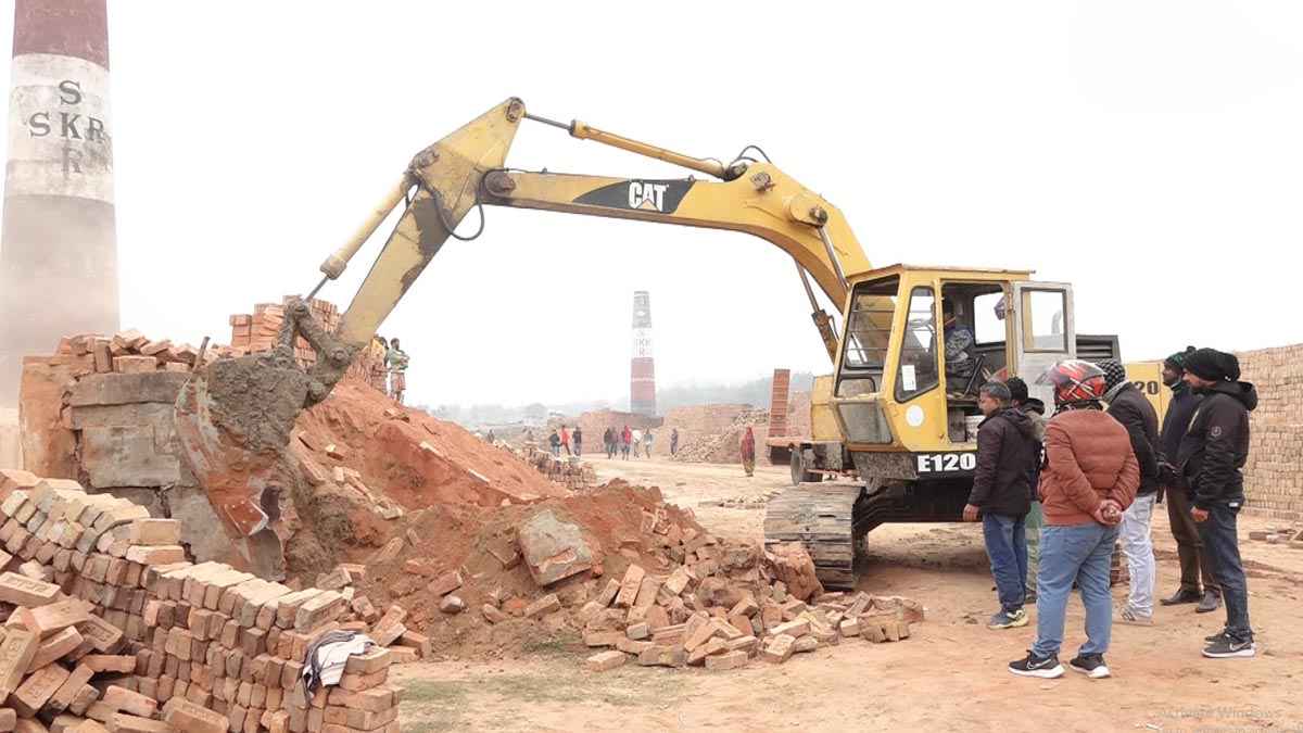 কুষ্টিয়ায় অবৈধ ইটভাটায় অভিযান, ২৯ লাখ টাকা জরিমানা