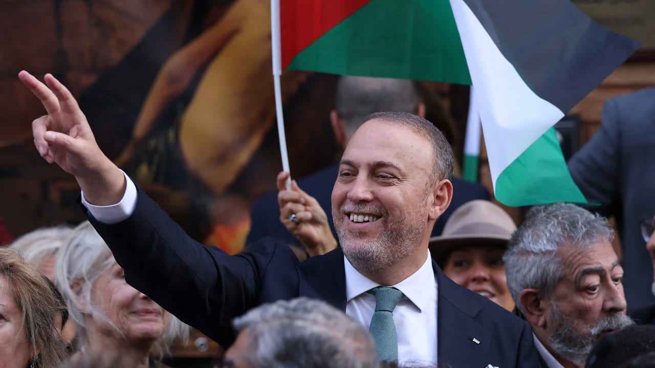 আনুষ্ঠানিকভাবে লন্ডনে ফিলিস্তিনের দূতাবাস উদ্বোধন