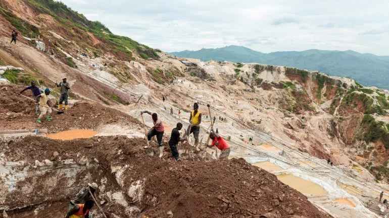 কঙ্গোতে খনি ধসে ২০০ জনেরও বেশি নিহত