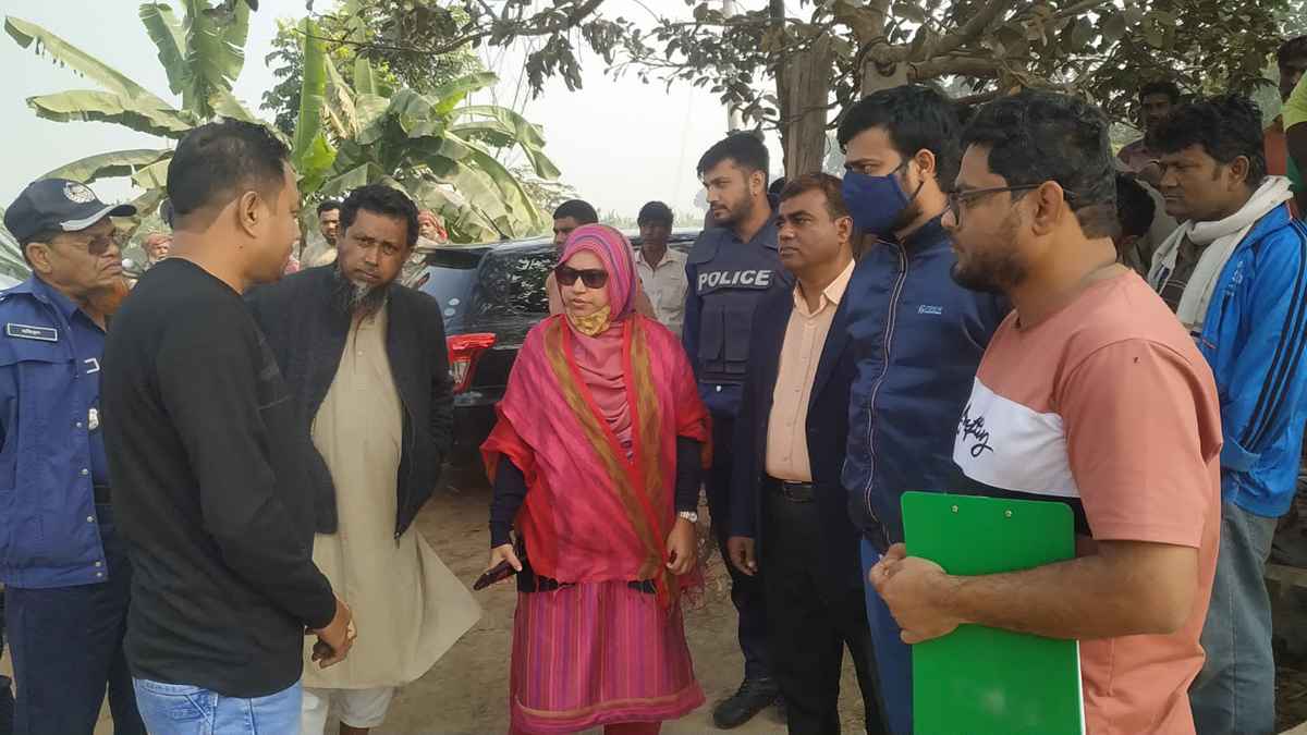 মেহেরপুরে পাঁচ ইটভাটায় সাড়ে ১১ লাখ টাকা জরিমানা