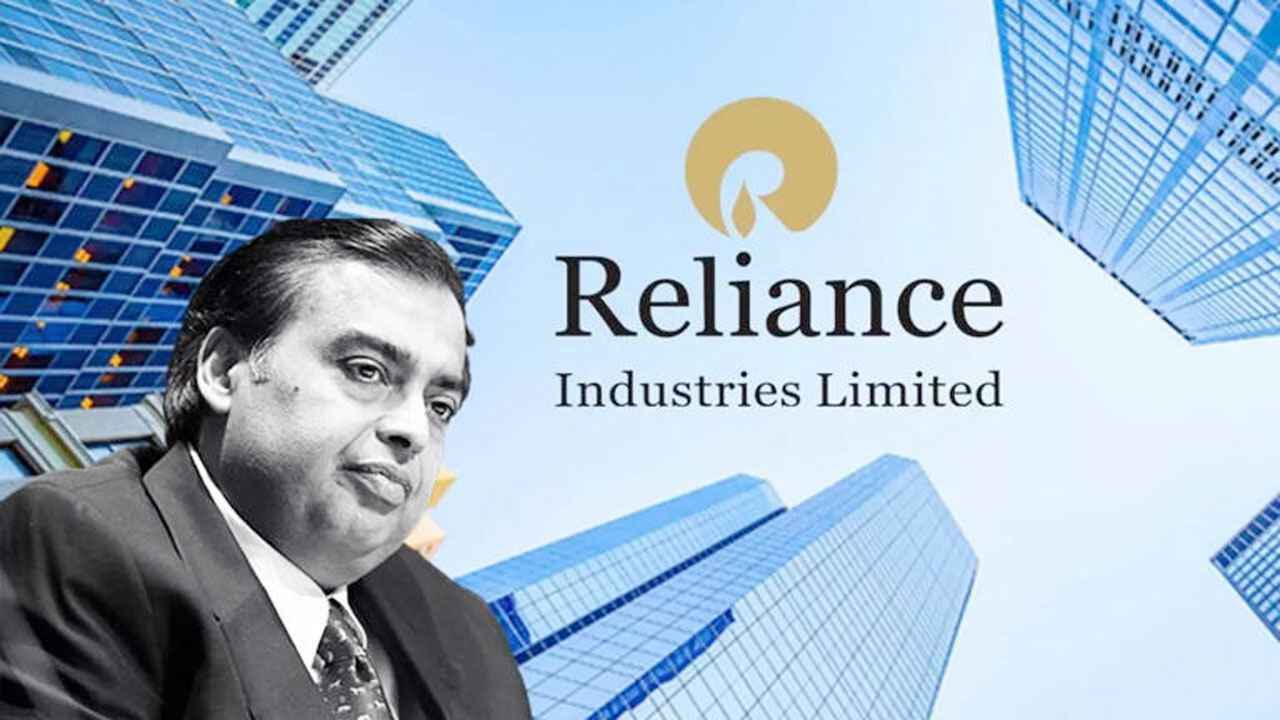 ভেনেজুয়েলার লুট করা তেল কিনতে চান মুকেশ আম্বানি