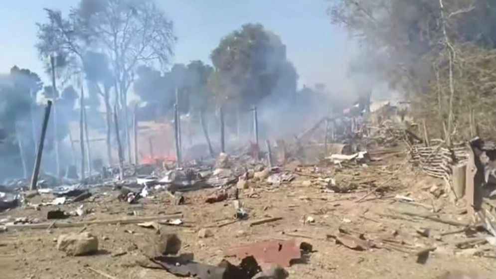 মিয়ানমারে দোয়া অনুষ্ঠানে জান্তার বিমান হামলা, নিহত ২৭