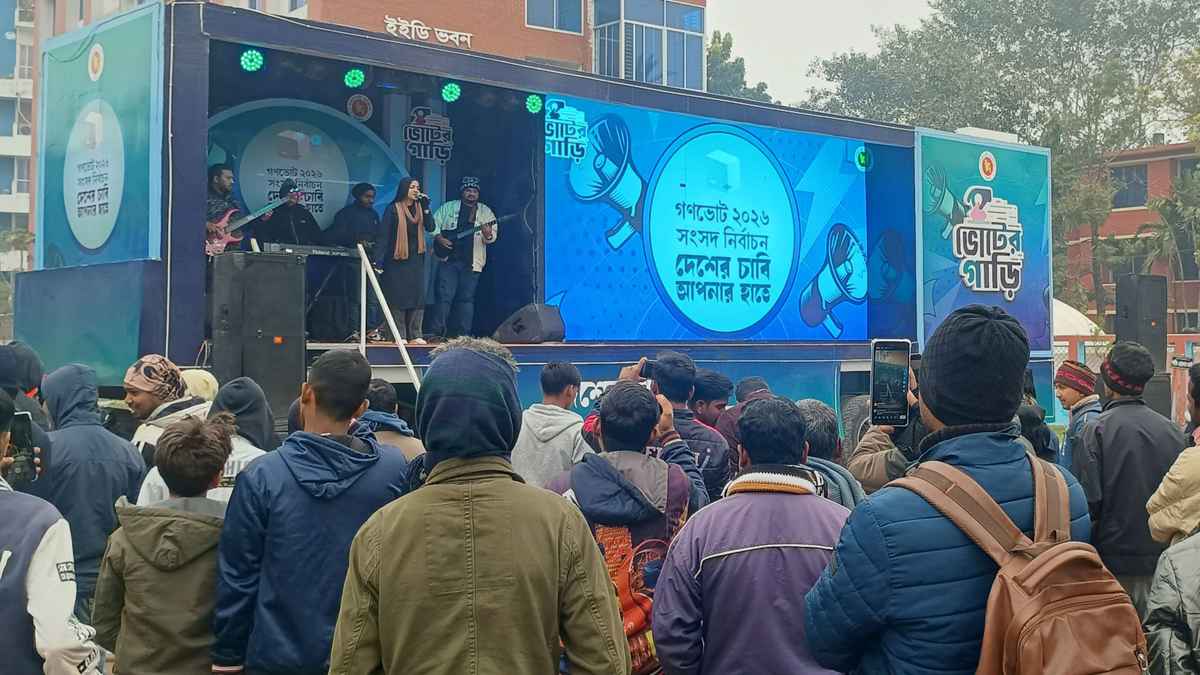 নির্বাচন নিয়ে আগ্রহ থাকলেও গণভোট নিয়ে অন্ধকারে মানুষ