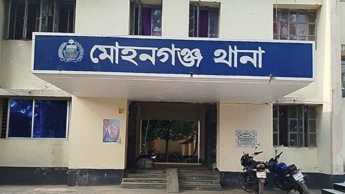 নৈশপ্রহরীর সহযোগিতায় স্কুলের ভেতর মাদক সেবন, গ্রেফতার ৪