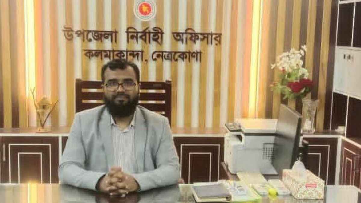 ভ্রাম্যমাণ আদালতে বাধা: চেয়ারম্যান বরখাস্তের একদিন পর ইউএনও বদলি