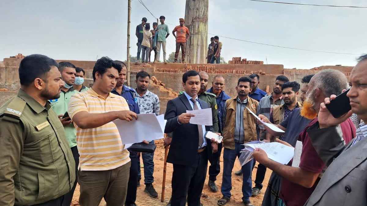 নরসিংদীর ৭ ইটভাটাকে জরিমানা