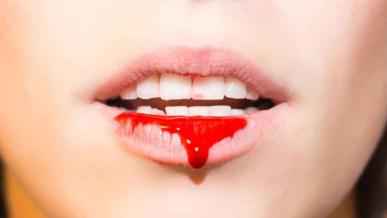 রক্তের স্বাদ নোনতা কেন?