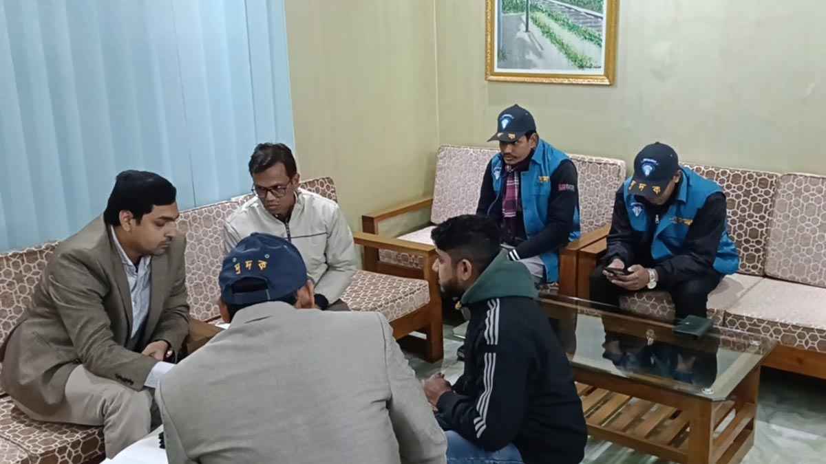 পঞ্চগড় পৌরসভায় সোলার লাইট প্রকল্পে অনিয়মের অভিযোগ, দুদকের অভিযান