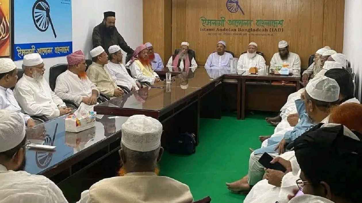 ১১ দলের ঐক্য টিকিয়ে রাখার চেষ্টা শীর্ষ নেতাদের