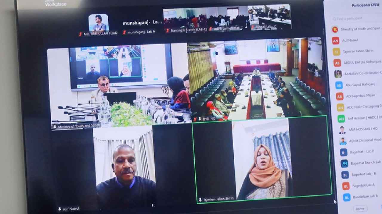 একযোগে ফ্রিল্যান্সিং প্রশিক্ষণ নিচ্ছেন ৩৬০০ তরুণ-তরুণী