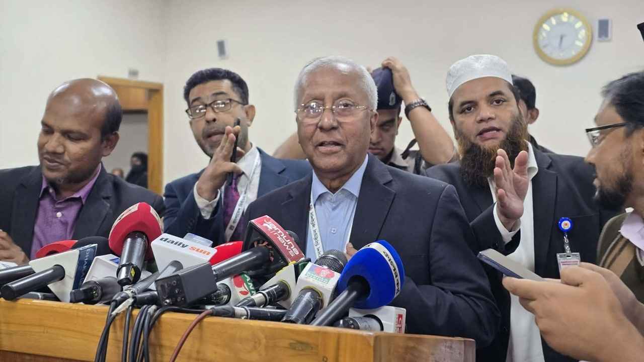 যে কারণে এবারের ভোট গণনায় বেশি সময় লাগবে, জানালেন ইসি সচিব