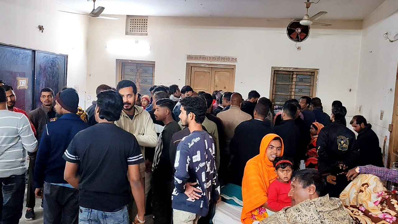 চুয়াডাঙ্গায় বিএনপি–জামায়াত সংঘর্ষ, আহত ১৪