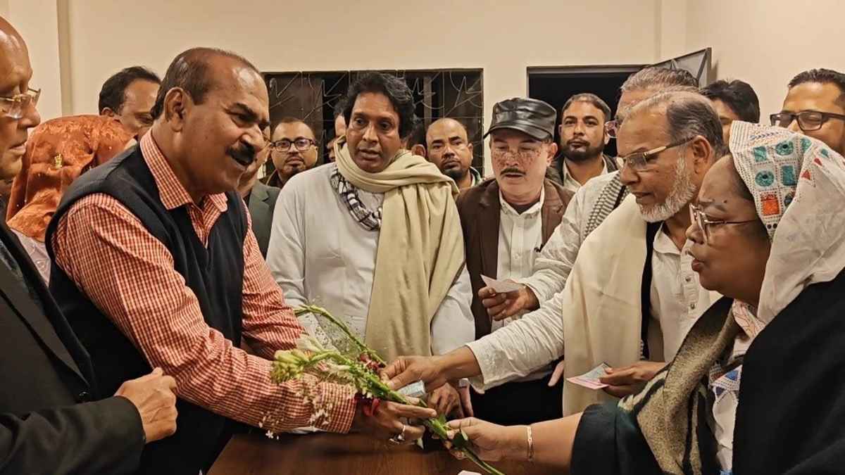 পিরোজপুরে জাতীয় পার্টির ৬ শতাধিক নেতাকর্মীর বিএনপিতে যোগদান 