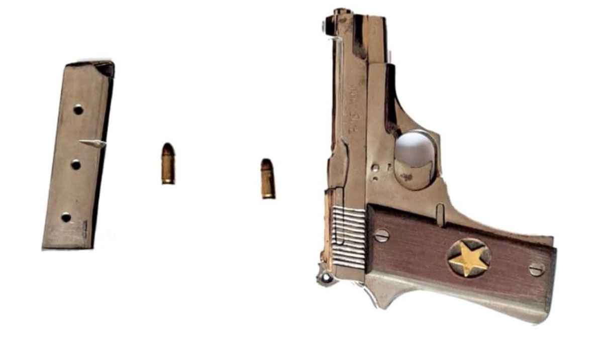 রাজশাহীতে আ. লীগ অফিসের সামনে বিদেশি পিস্তল ও গুলি উদ্ধার