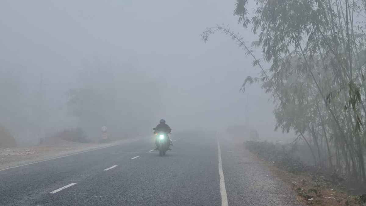 হিমেল হাওয়ায় কাঁপছে পঞ্চগড়, ১০ ডিগ্রিতে নামল পারদ