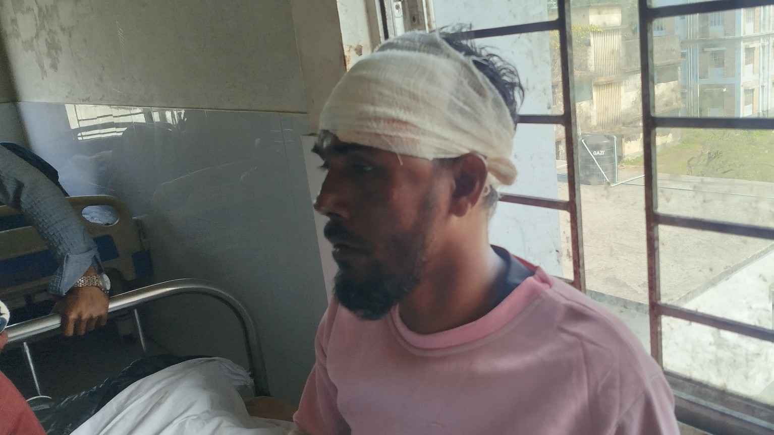 জমি চাষাবাদ নিয়ে দুই গ্রামবাসীর সংঘর্ষ, আহত ৮