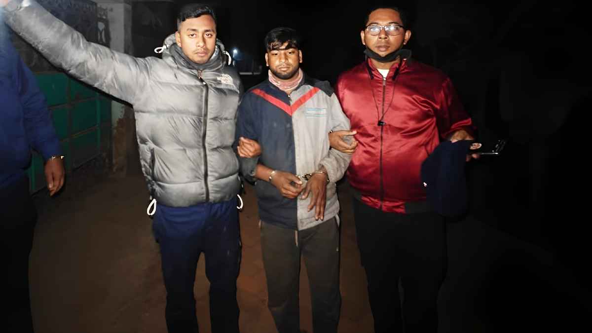 মির্জাগঞ্জে স্ত্রী হত্যায় পলাতক স্বামী সাইমন গ্রেফতার