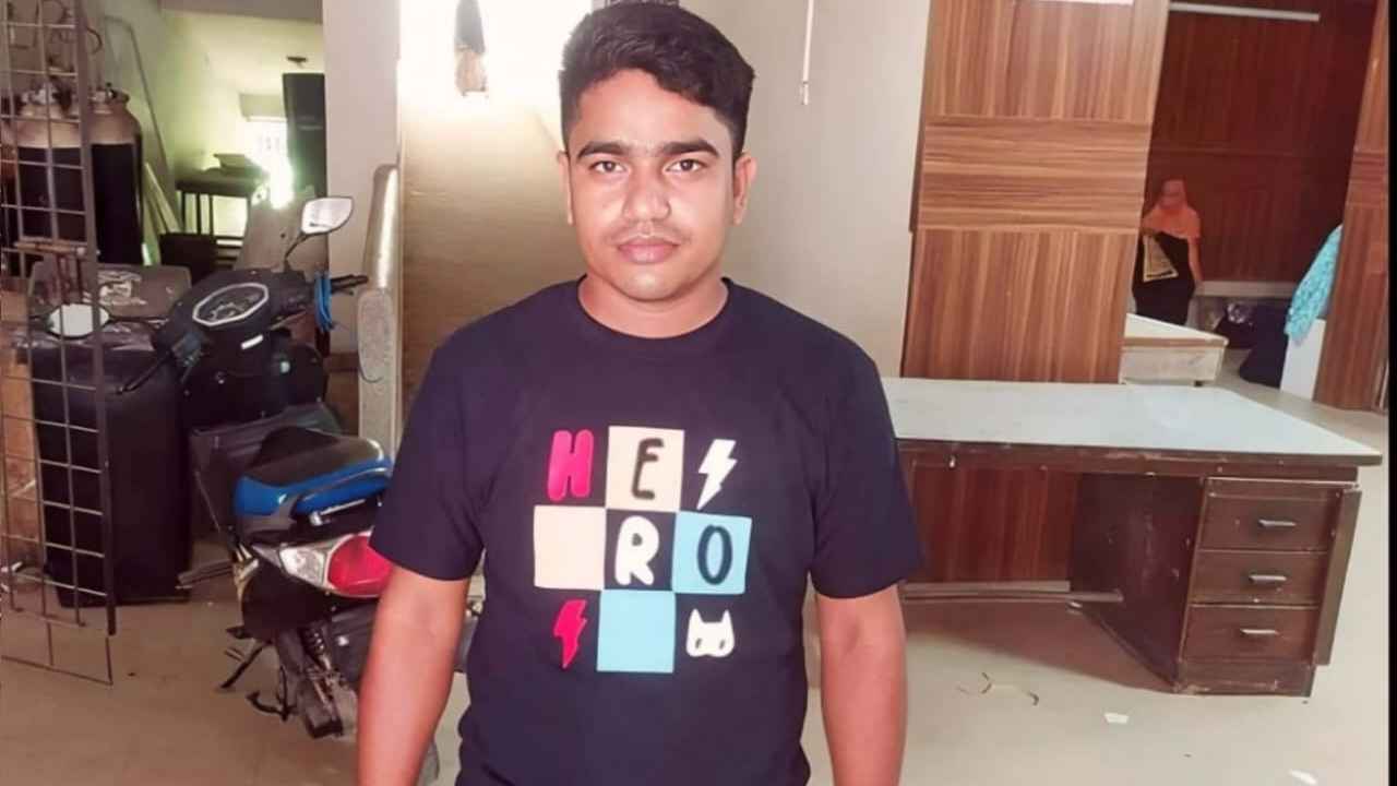 নাটোরে প্রাথমিক শিক্ষক নিয়োগ পরীক্ষায় প্রশ্নফাঁস, গ্রেফতার ১