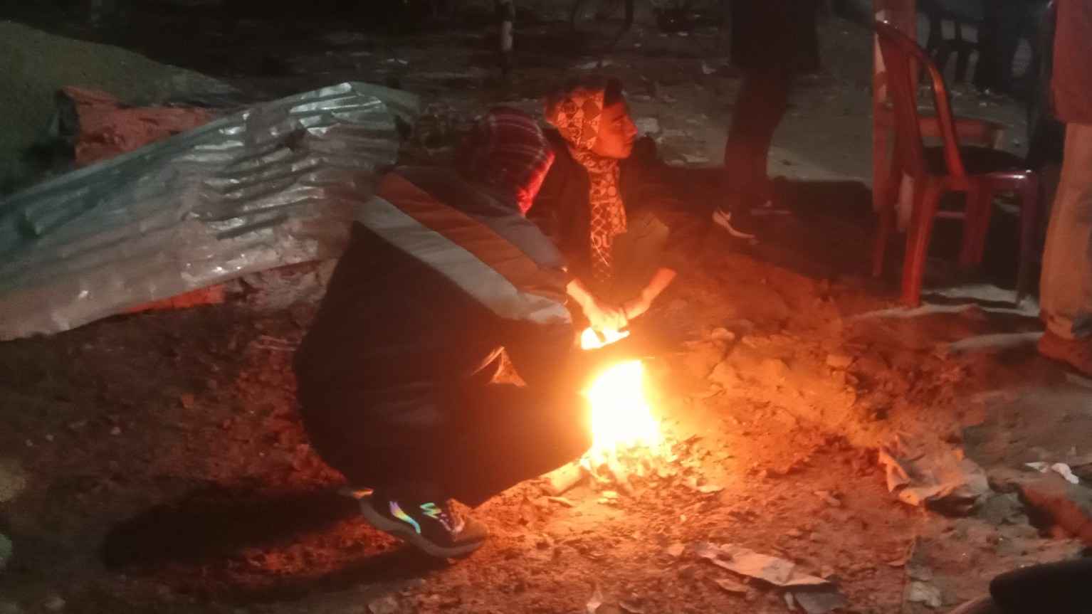 মাগুরায় ঘন কুয়াশা ও তীব্র শীতে জনজীবন বিপর্যস্ত