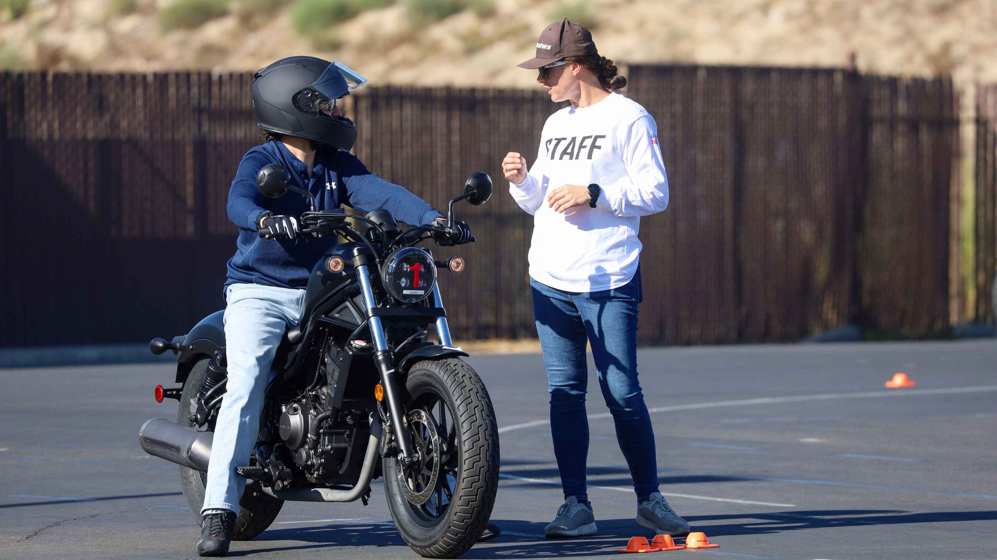 এই ৫ উপায়ে মোটরসাইকেল চালালে মাইলেজ বাড়ে