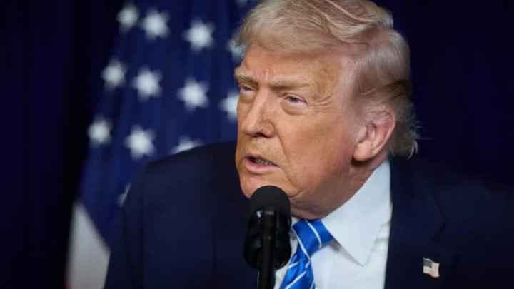 নিজেকে এবার ভেনেজুয়েলার ‘ভারপ্রাপ্ত প্রেসিডেন্ট’ দাবি ট্রাম্পের!