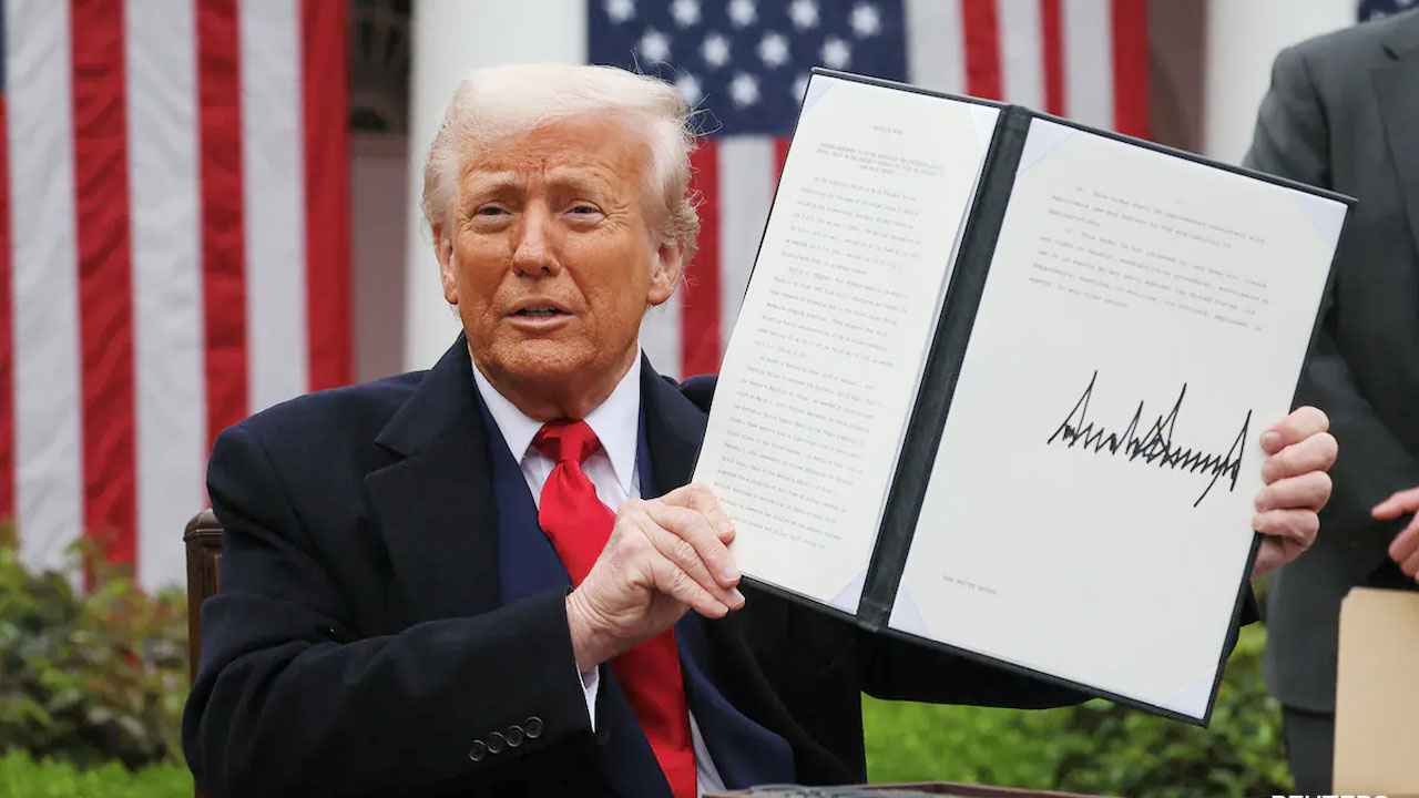 ভারতসহ ৩ দেশের ওপর ৫০০ শতাংশ শুল্ক আরোপ করছেন ট্রাম্প! 