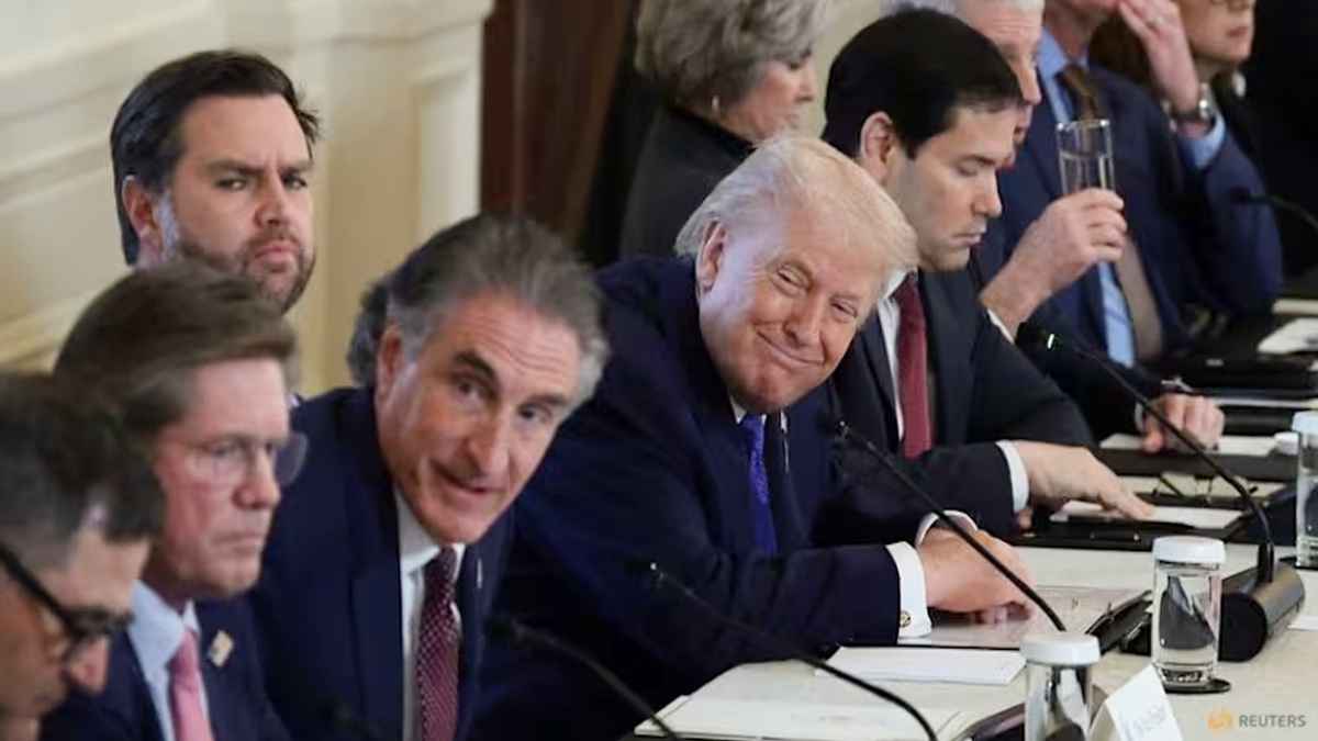 গ্রিনল্যান্ড দখলের হুমকি ট্রাম্পের, ন্যাটোর ভবিষ্যৎ নিয়ে উদ্বেগ