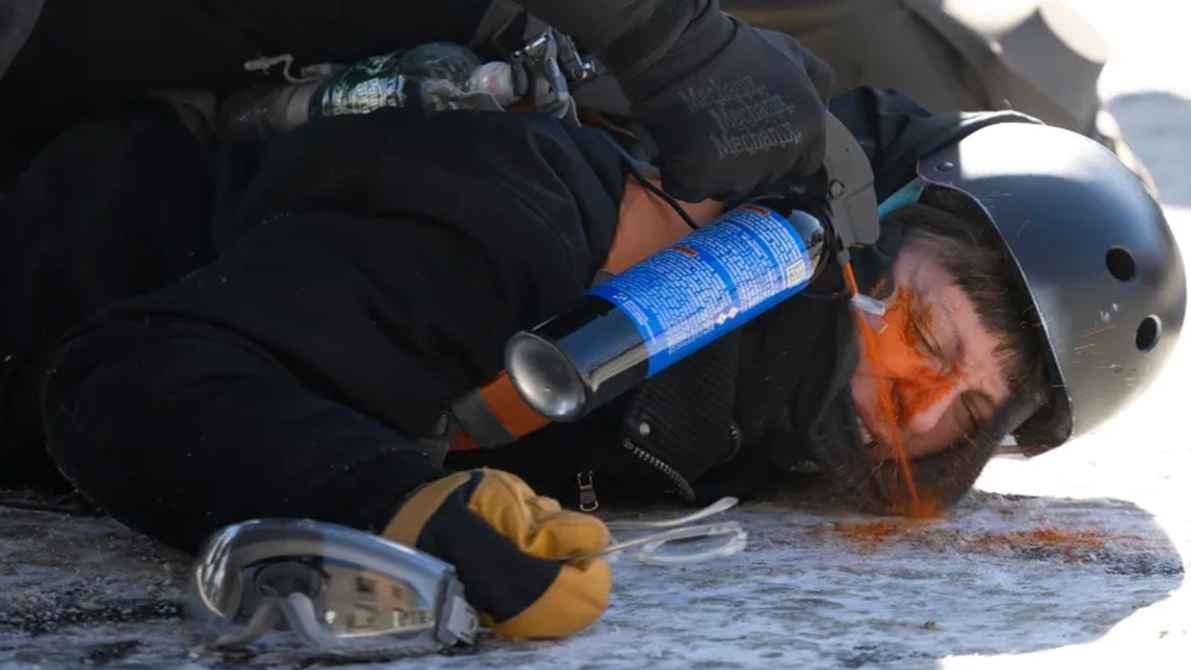 মিনিয়াপোলিসে অভিবাসন কর্মকর্তার গুলিতে আরেক মার্কিন নাগরিক নিহত