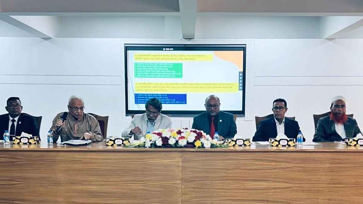 সরকারের ফ্যাসিস্ট হয়ে ওঠার পথ বন্ধ করতেই গণভোট: আলী রীয়াজ