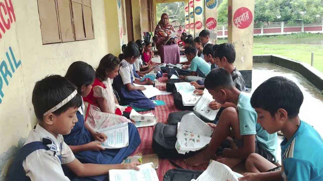 স্কুল-মাদরাসায় আসছে বইপড়া কর্মসূচি