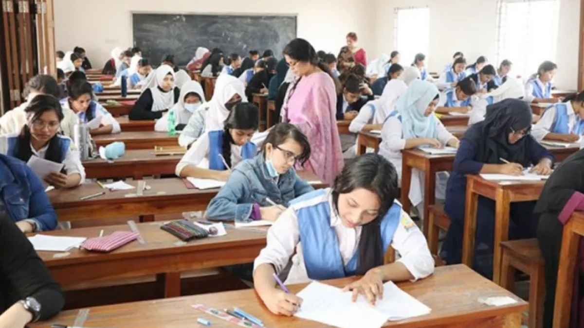 চট্টগ্রাম বোর্ড ছাড়া সারাদেশে চলবে এইচএসসি পরীক্ষা
