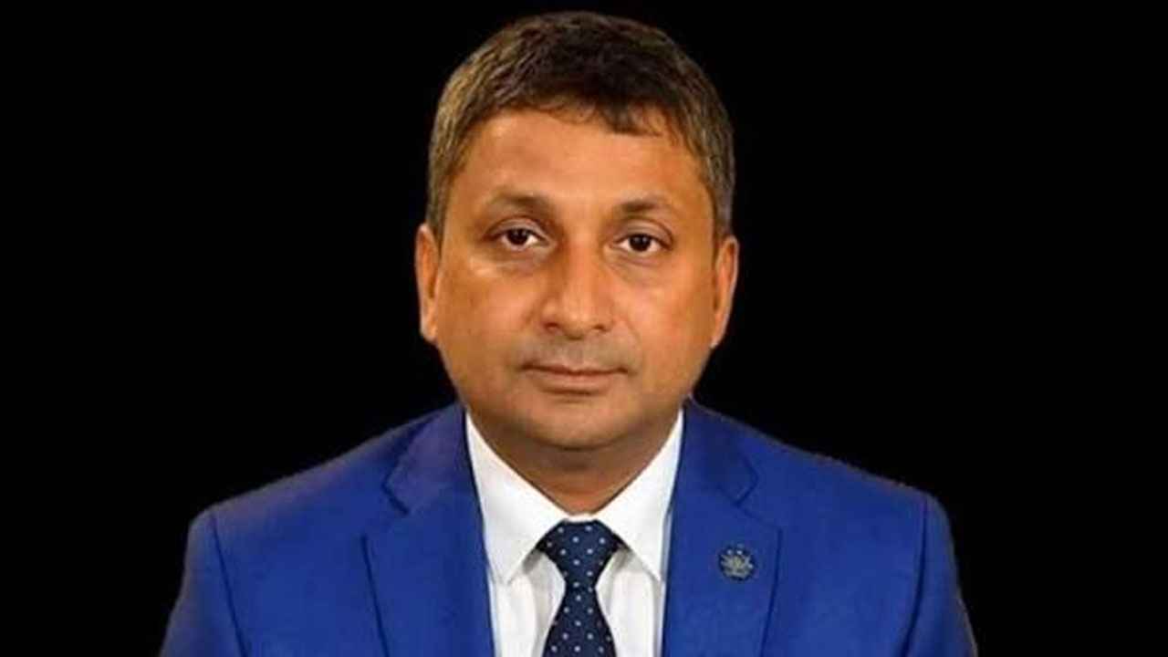 চট্টগ্রাম-২ আসন: সারোয়ার আলমগীরের গেজেট প্রকাশ করল ইসি
