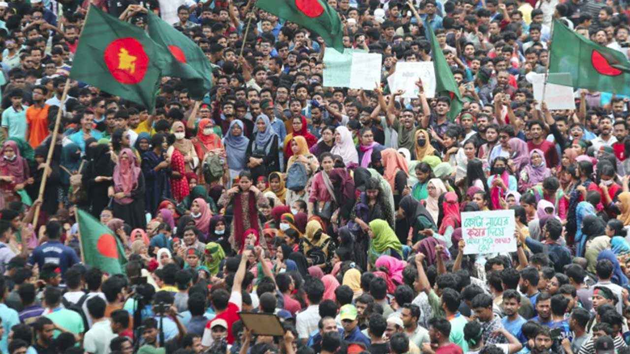 ‘বাংলা ব্লকেড’ কর্মসূচির ডাক রাজপথে নতুন অধ্যায়ের সূচনা
