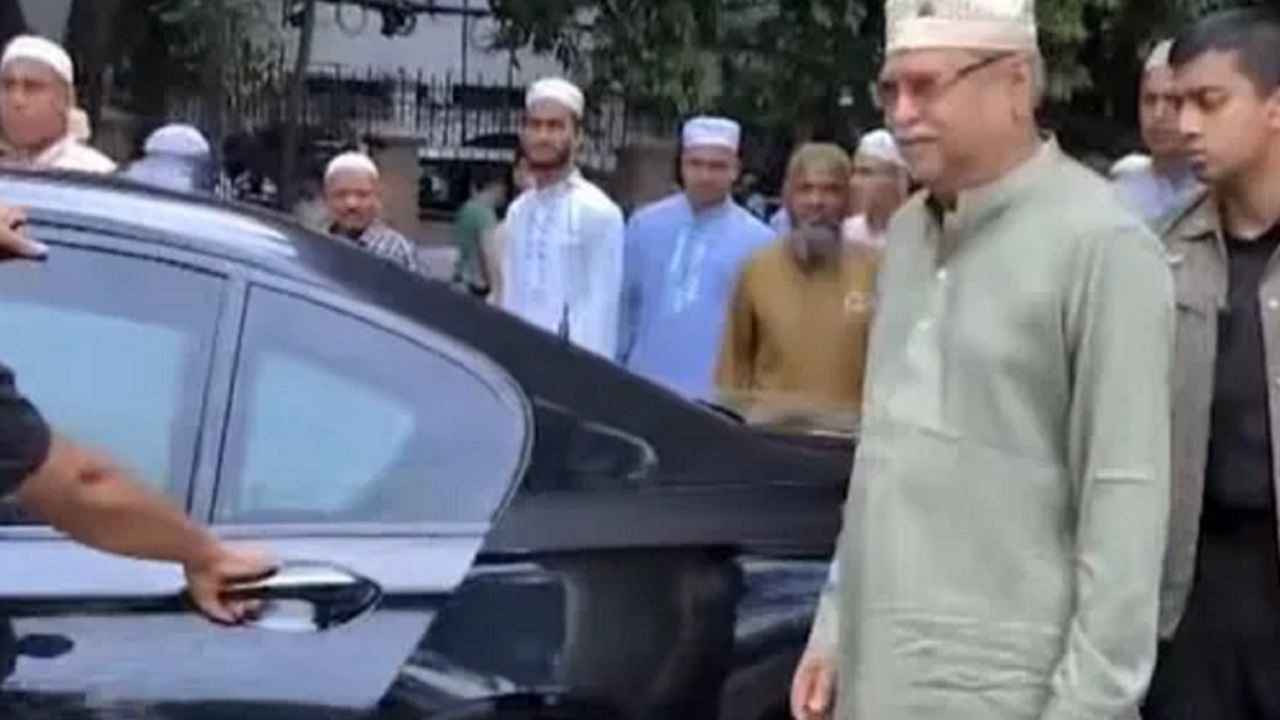 কড়া নিরাপত্তায় বঙ্গভবনের বাইরে জুমা পড়লেন সাহাবুদ্দিন চুপ্পু
