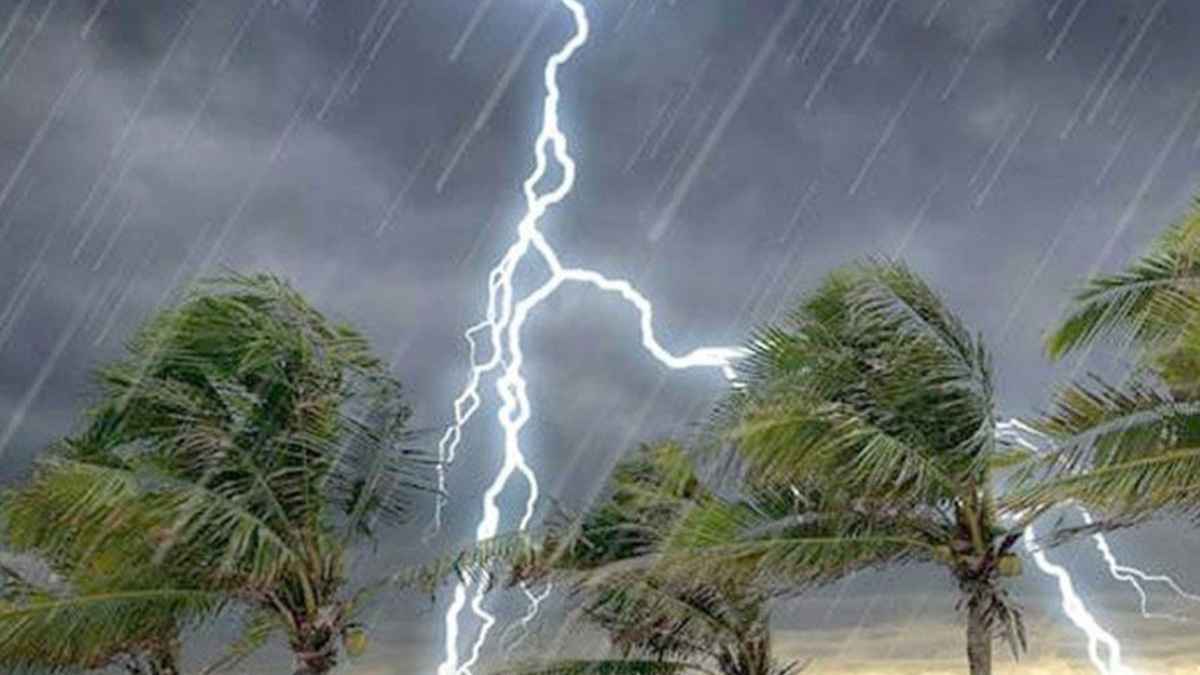 দুপুরের মধ্যে কয়েকটি জেলায় ঝড় ও বজ্রসহ বৃষ্টির শঙ্কা