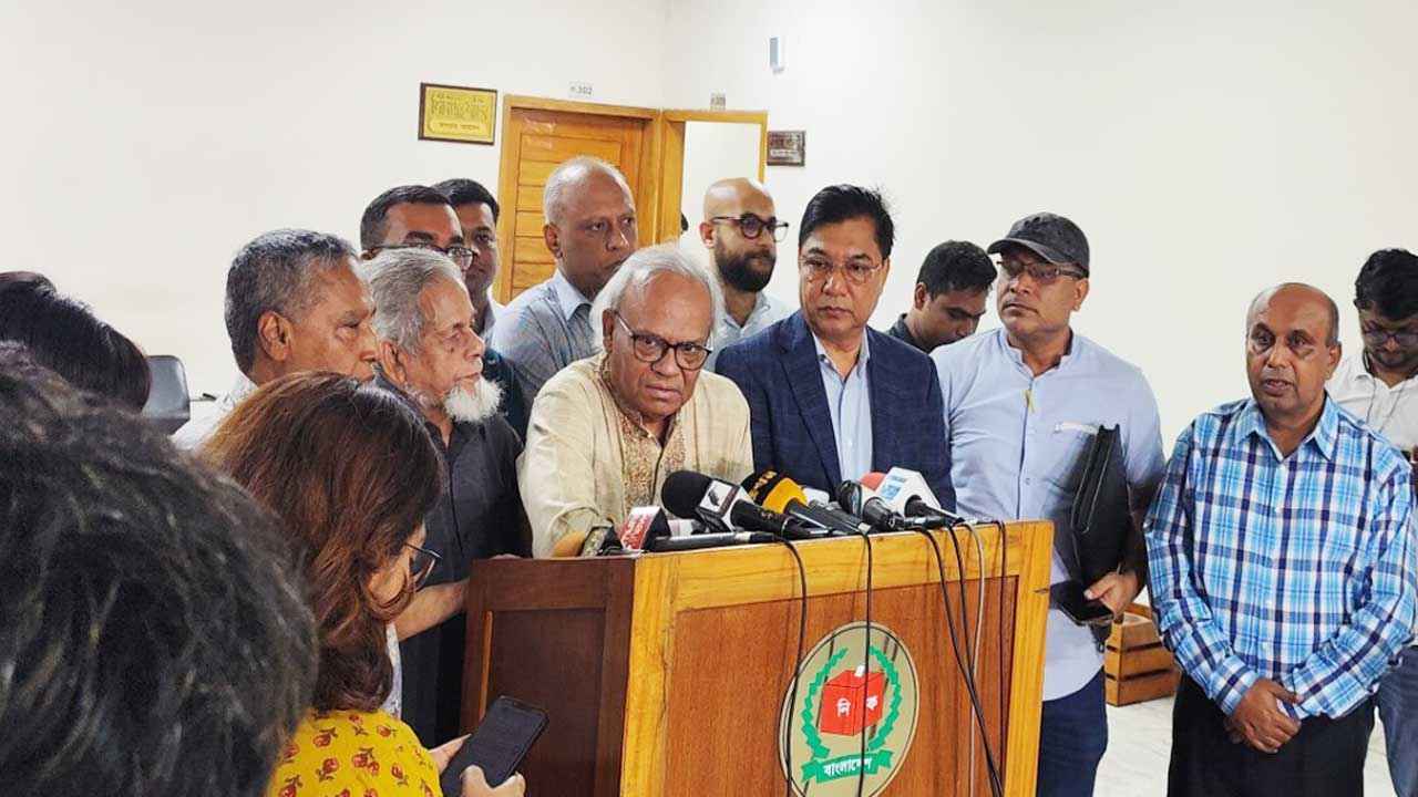 নির্বাচনে কে অংশ নেবে আর কে নেবে না, তা আদালত ও ইসির বিষয়: বিএনপি
