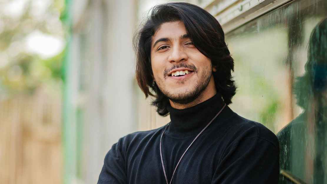বন্যা কবলিতদের আর্থিক সহায়তা তৌসিফের