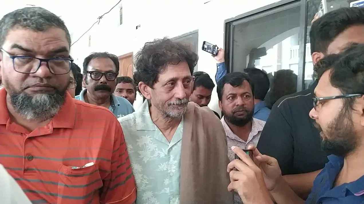 একদিন আগে নামঞ্জুর, পরদিনই জামিন আবুল বারাকতের 
