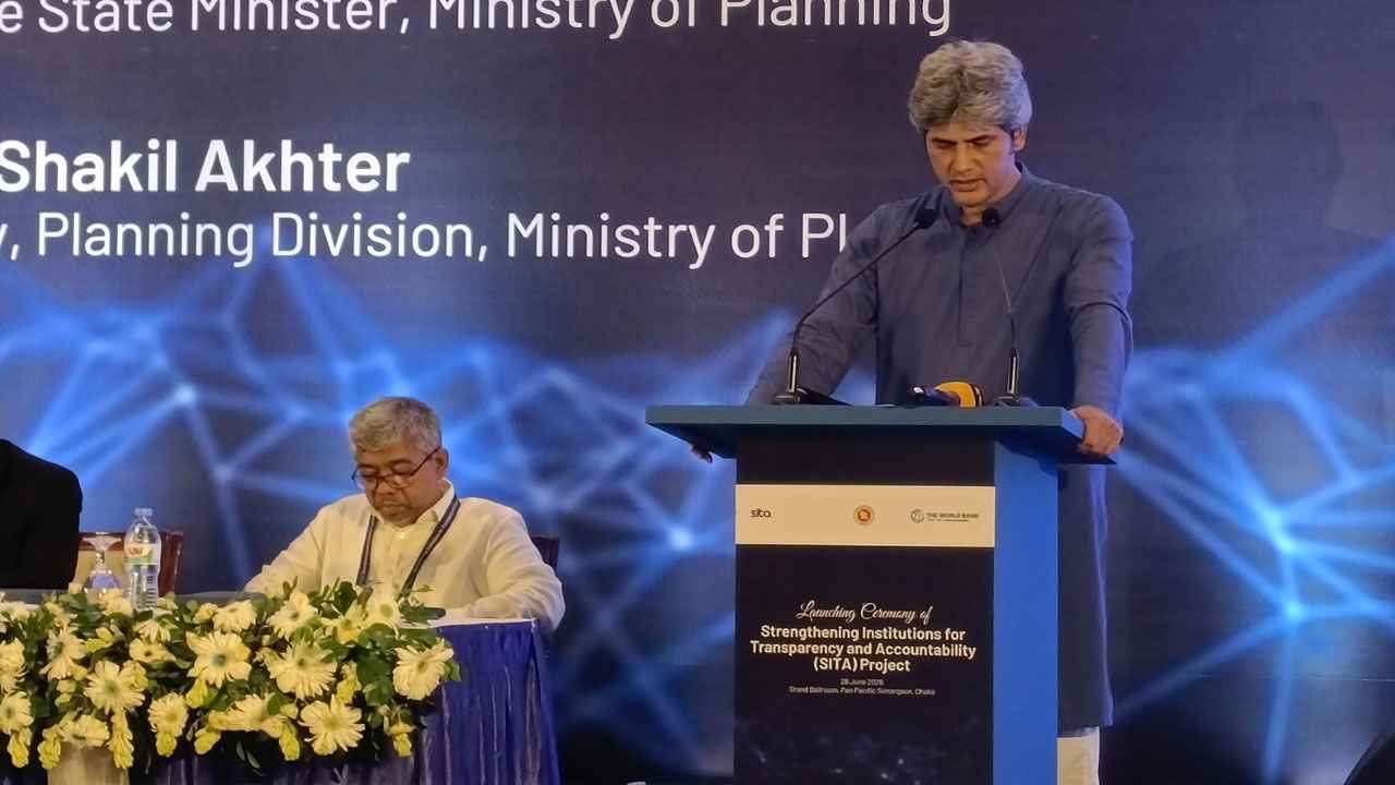লাগামহীন লুটপাট-অর্থপাচারের বিরুদ্ধে দাঁড়িয়েছে সরকার: জোনায়েদ সাকি
