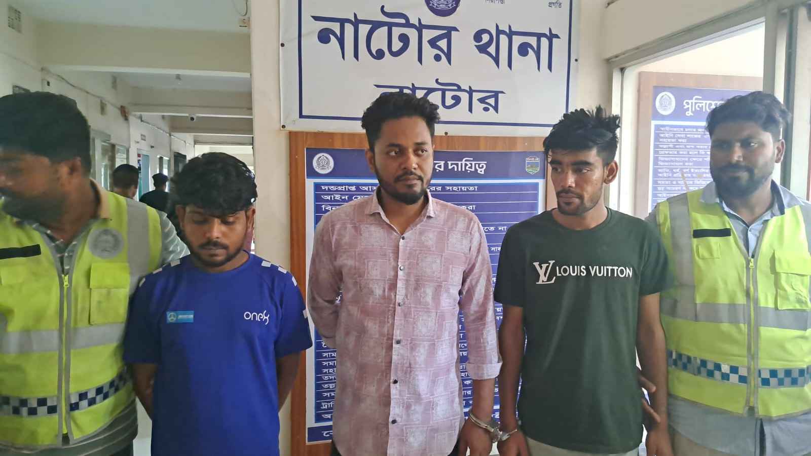 হাসপাতালে চিকিৎসা নিতে এসে ধর্ষণের শিকার মা, তিন সুইপার গ্রেফতার