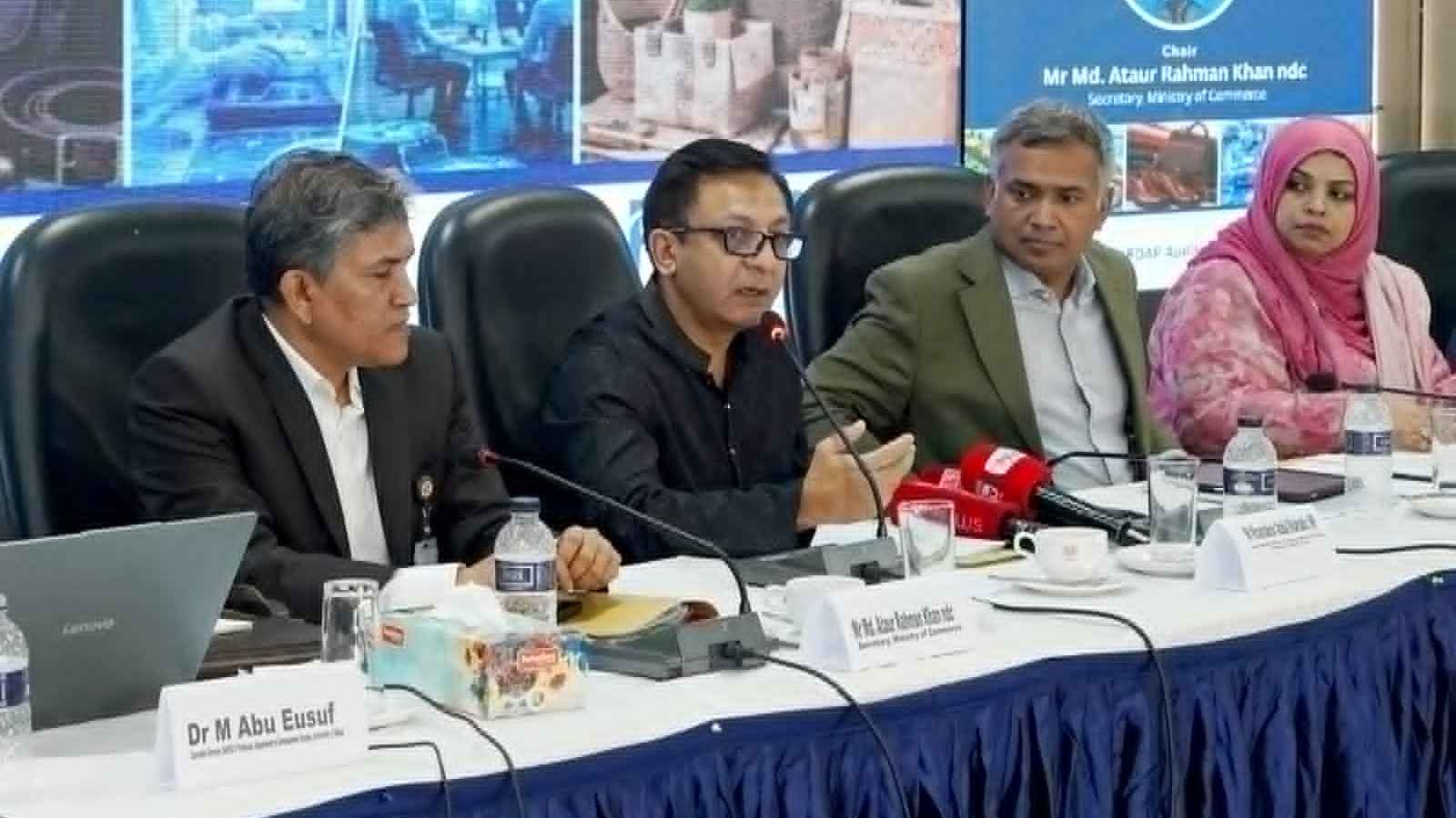সাতটি খাতেই ১৫০ বিলিয়ন ডলার রফতানি আয় সম্ভব: বাণিজ্যমন্ত্রী