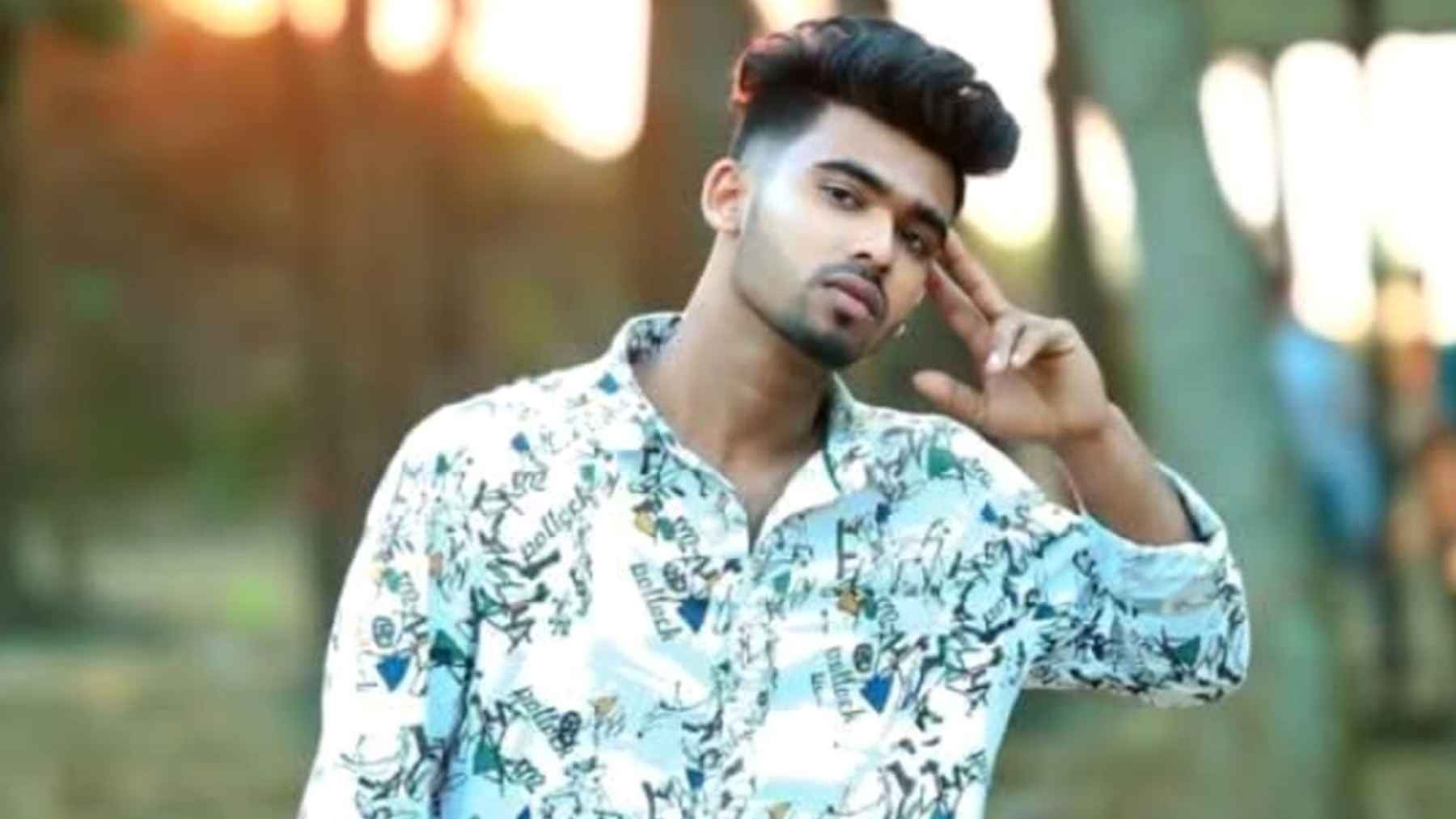 চাঁদপুরে মরিচ গুঁড়া ছিটিয়ে যুবককে কুপিয়ে হত্যার অভিযোগ