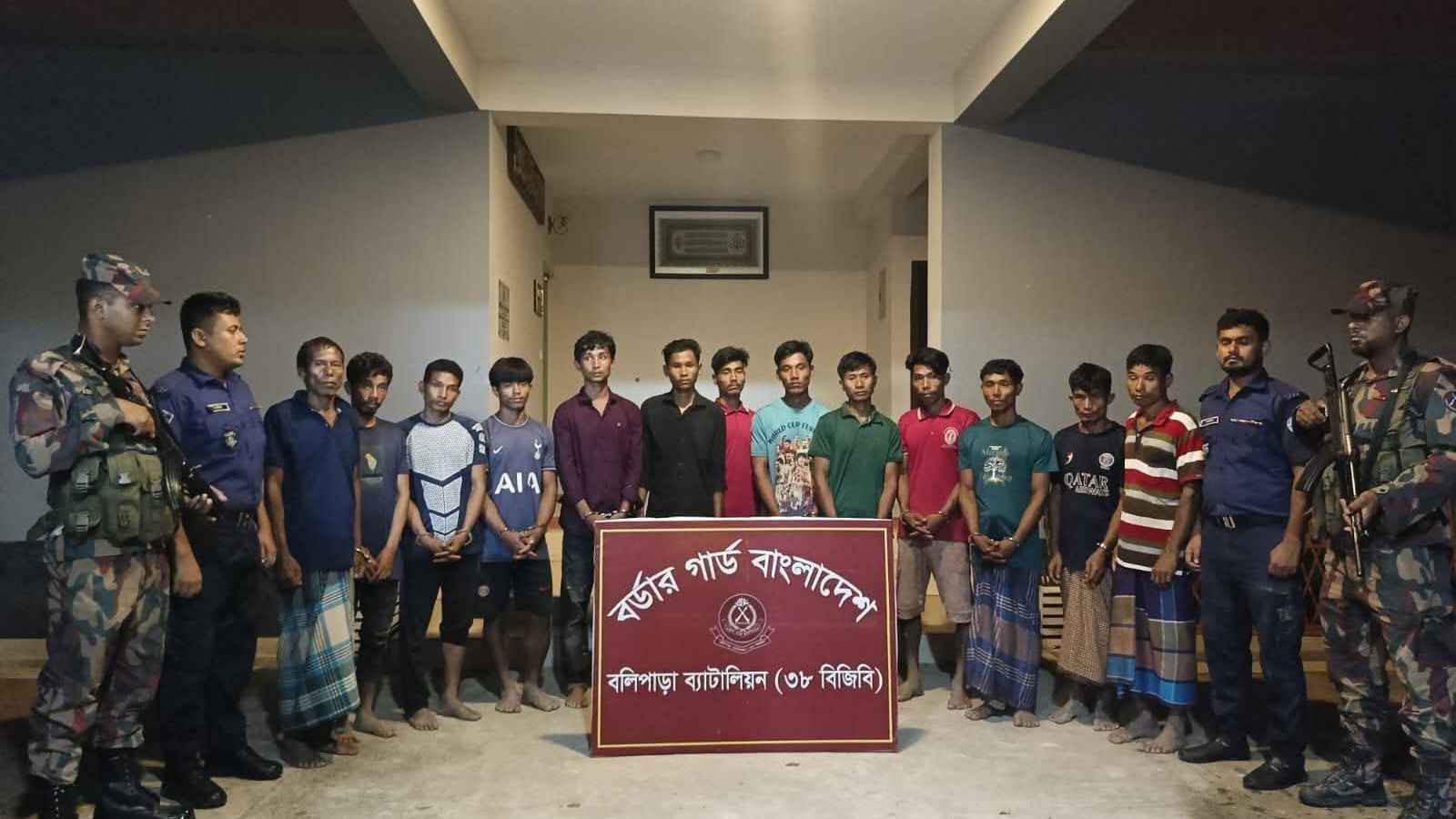 রুমায় জঙ্গল থেকে অর্ধগলিত মরদেহ উদ্ধার, মাথায় গুলির চিহ্ন, আটক ১২