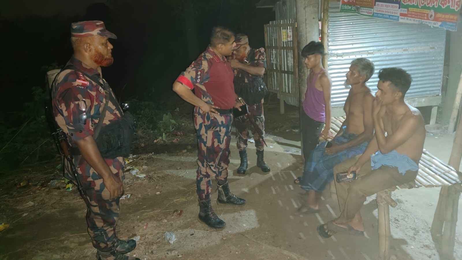 জয়পুরহাটে সীমান্তে পুশইনের চেষ্টা রুখে দিল বিজিবি, টহল জোরদার