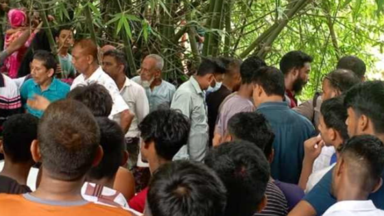 নরসিংদীতে পুকুর পাড়ে মিলল ইজিবাইকসহ চালকের লাশ, গাড়ির ৪ ব্যাটারি গায়েব