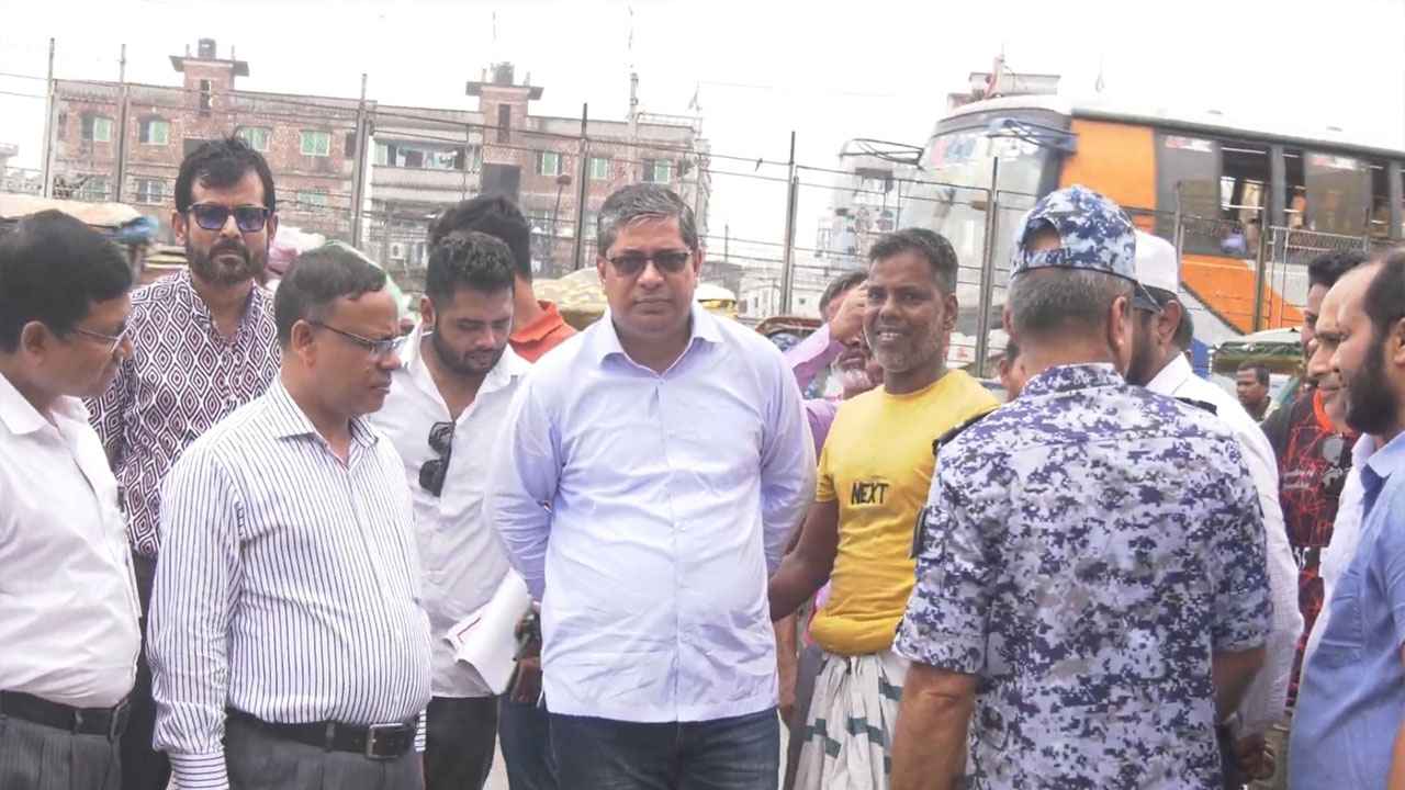 ডেঙ্গু প্রতিরোধে ডিএসসিসির দুই স্থানে টাস্কফোর্সের বিশেষ অভিযান
