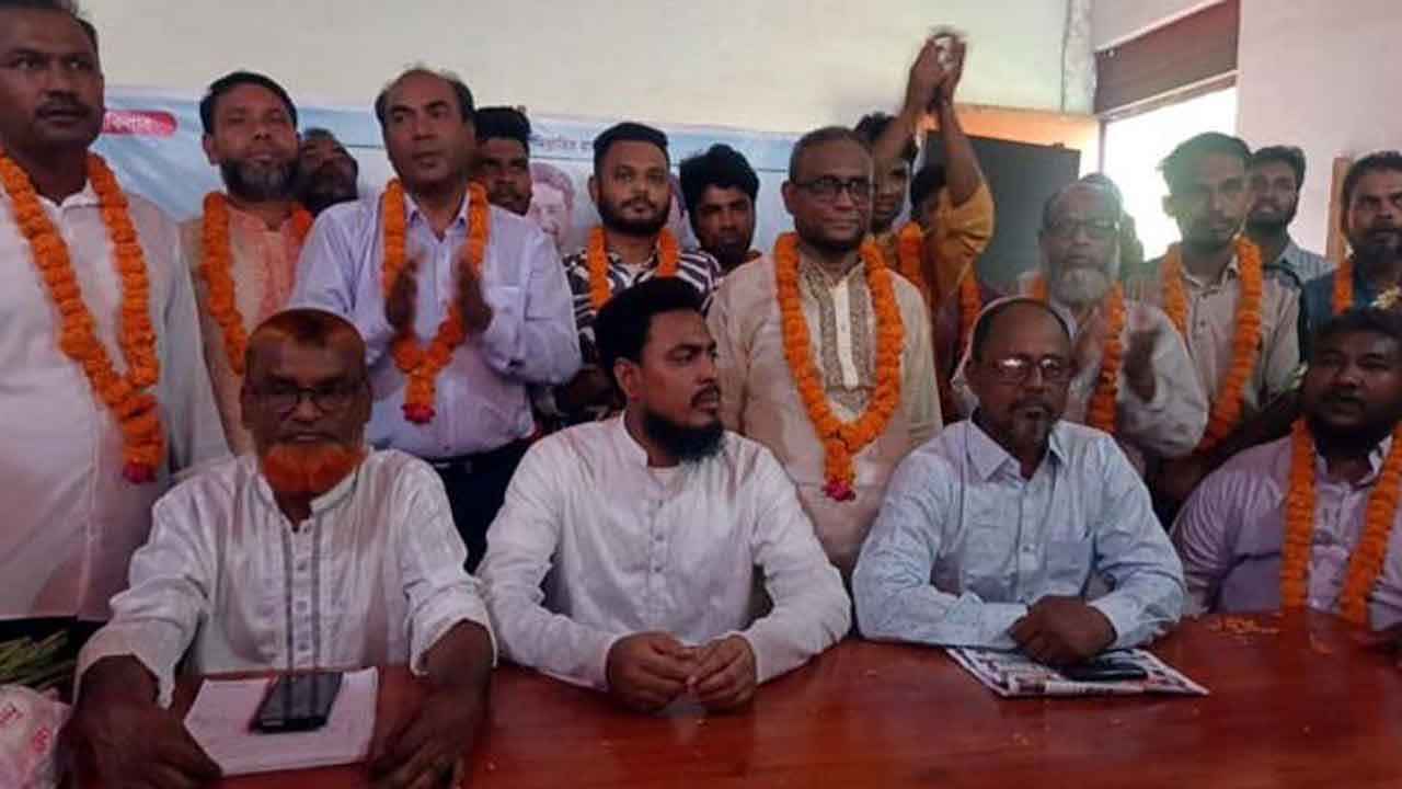 রংপুরে বিএনপিসহ শতাধিক নেতাকর্মীর এনসিপিতে যোগদান