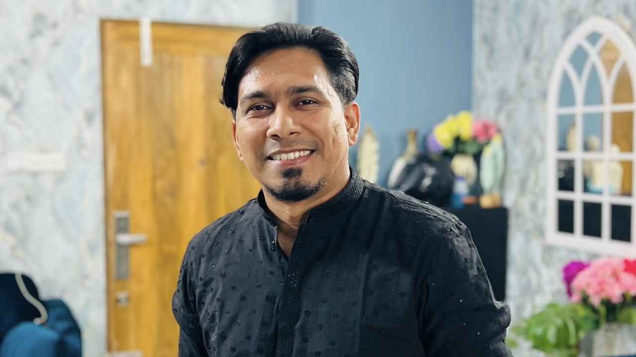 সবচেয়ে বড় কষ্ট ছেলের সাথেও কথা বলতে পারছি না: কাজল আরেফিন অমি