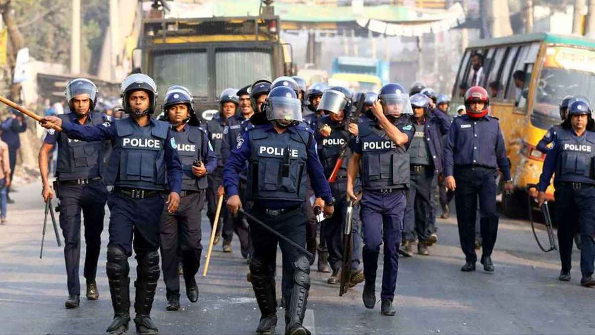 আ.লীগের প্রতিষ্ঠাবার্ষিকী ঘিরে ঢাকায় থাকবে ১৮ হাজার পুলিশ