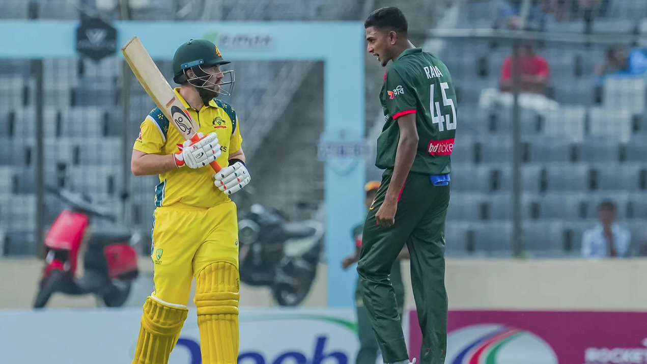 হোয়াইটওয়াশের লক্ষ্যে অস্ট্রেলিয়ার বিপক্ষে ব্যাটিংয়ে বাংলাদেশ